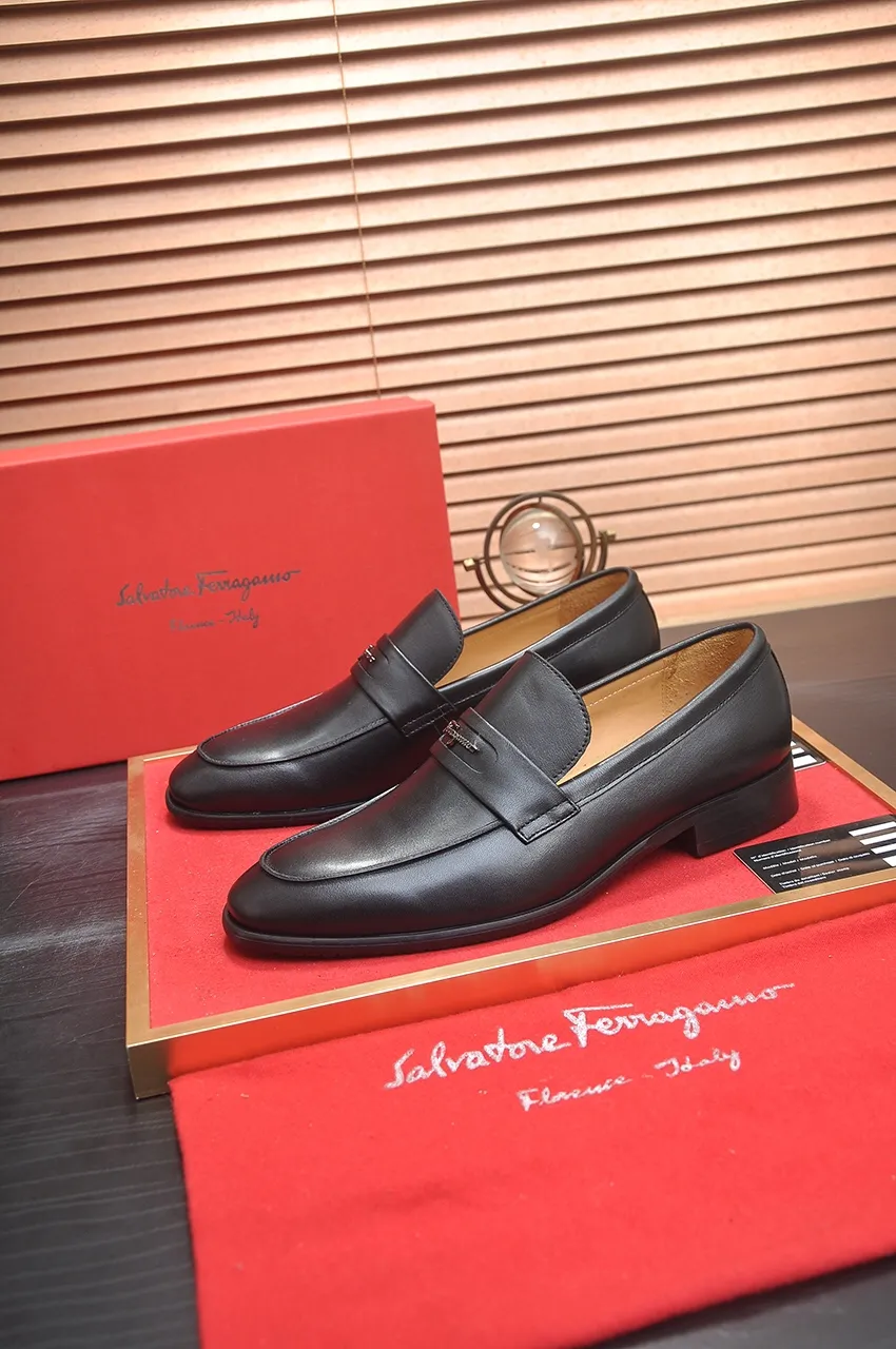 Men's shoes 💰520💶【Ferragamo/Ferragamo】The latest model in the counter. Original imported high-quality cowhide with open sides + imported 🐂 water-dyed cowhide lining + original luxury metal buckle + original combination outsole. No pressure for comparison. 38--45 (45 is custom-made and cannot be returned or exchanged)